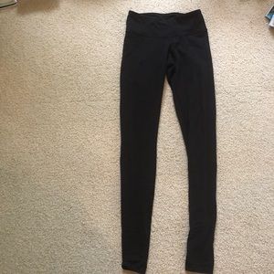Black Wunder Under Lululemon leggings